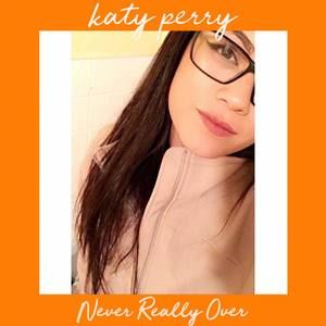 Meet your Posher, Sandy